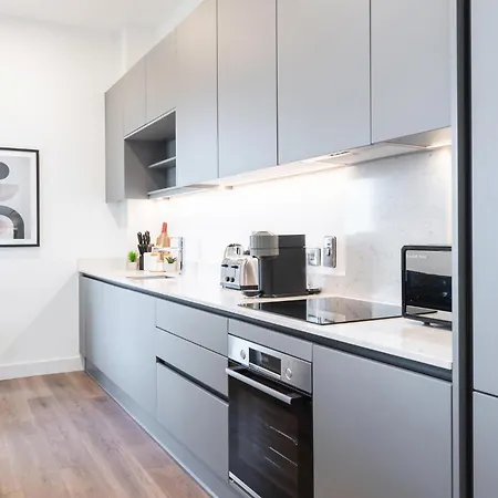 Urban Rest - Port Apartament Dublin