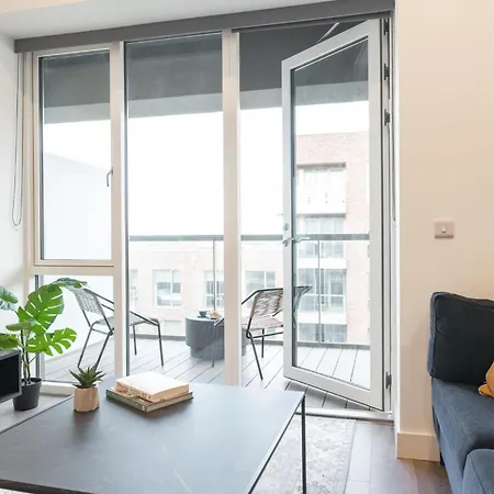 Urban Rest - Port Dublin